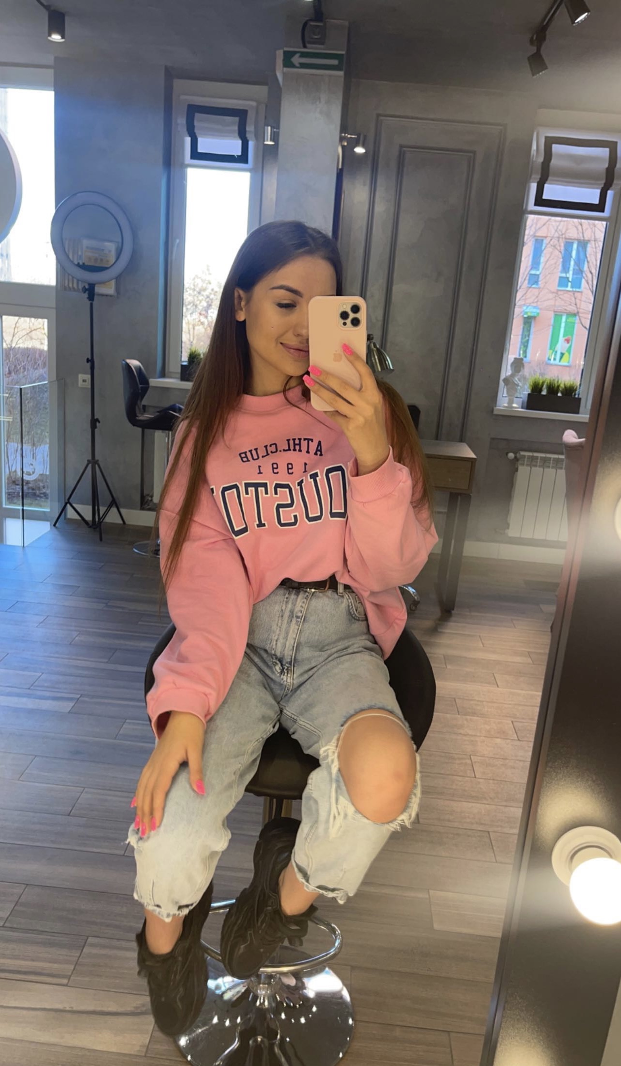 Єскорт дівчина з Ізакая бара в Києві